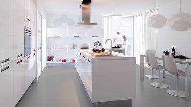 Une cuisine blanche ultra contemporaine et épurée Les portes de placard laquées apportent de la lumière et de la brillance dans cette grande cuisine blanche. Pourquoi ne pas opter pour cette déco minimaliste chez vous ?