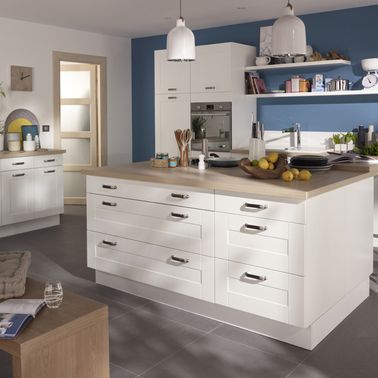 La cuisine blanche confirme son style de déco tendance De décor Plan cuisine Travail