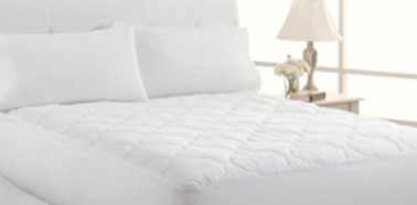 Comment nettoyer et désinfecter naturellement un matelas ? Bicarbonate de soude, vinaigre, huiles essentielles, ammoniaque, cristaux de soude, que des produits naturels pour nettoyer, désinfecter et désodoriser un matelas.