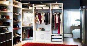 Avant de faire le plan d'aménagement du dressing, bien calculer la dimension du dressing en fonction des besoins de rangement et de la place disponible dans la pièce