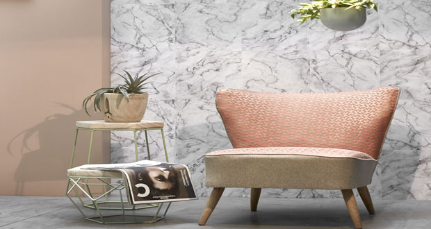Pour donner une élégance sans pareille à une pièce, le marbre est un allié de taille. Décorez vos murs de papier peint effet marbre Koziel pour une déco charmante