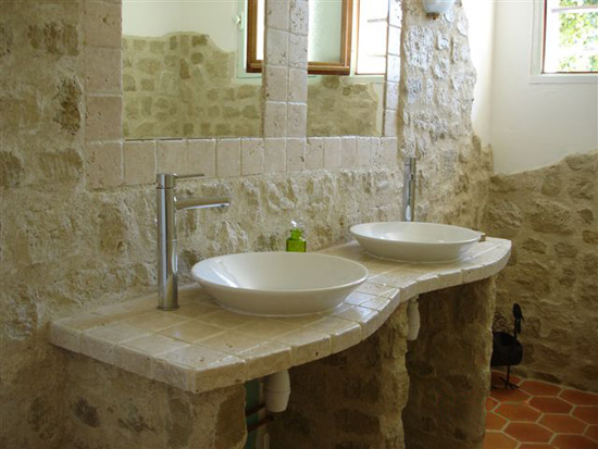 Salle De Bain En Pierre Naturelle www.deco-cool.com