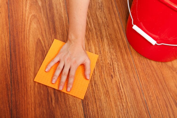 Comment Nettoyer Un Parquet Sans L Abimer
