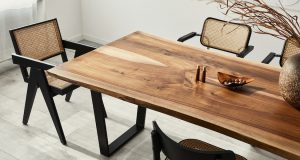 Pied de table en métal